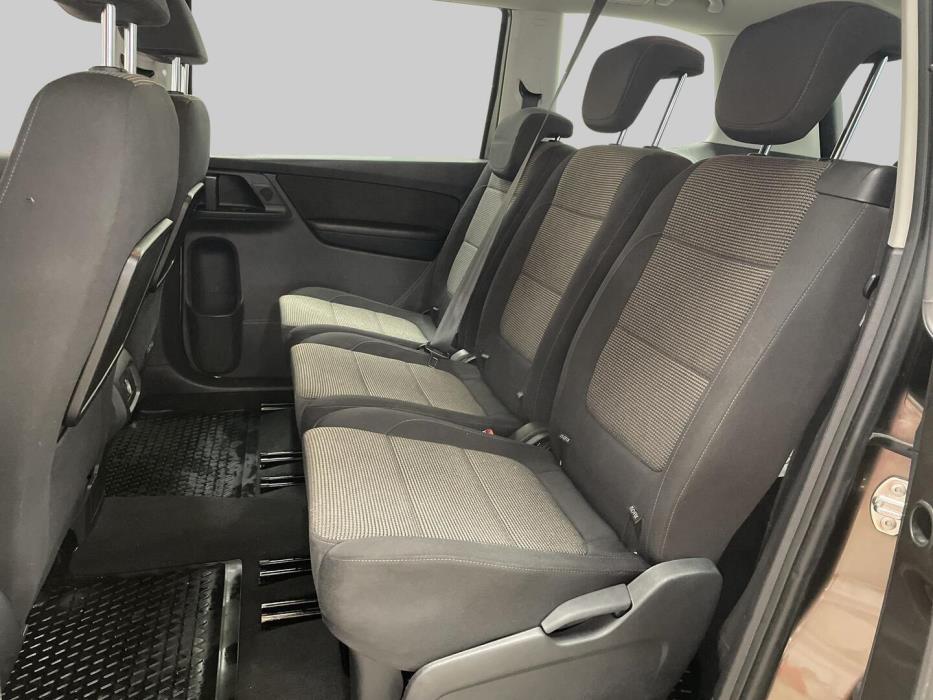 VOLKSWAGEN Sharan 2013