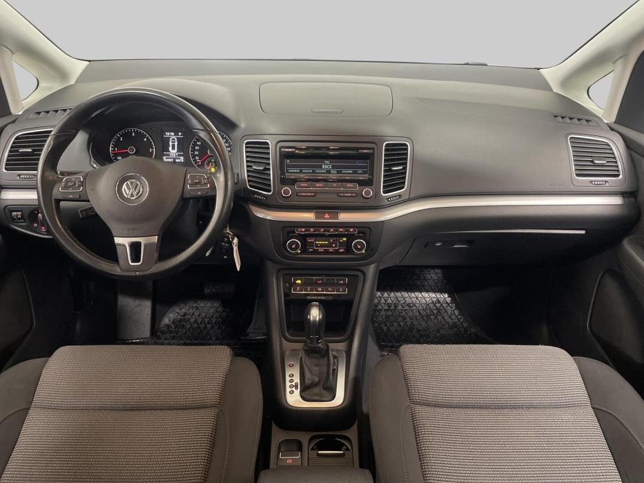 VOLKSWAGEN Sharan 2013