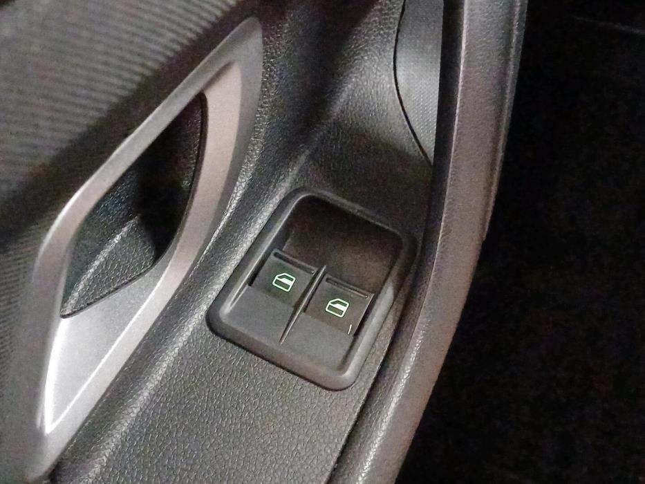 SKODA Fabia 2012