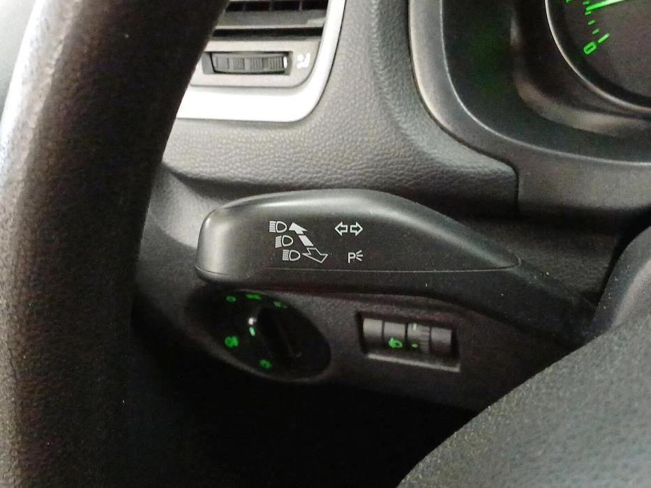 SKODA Fabia 2012