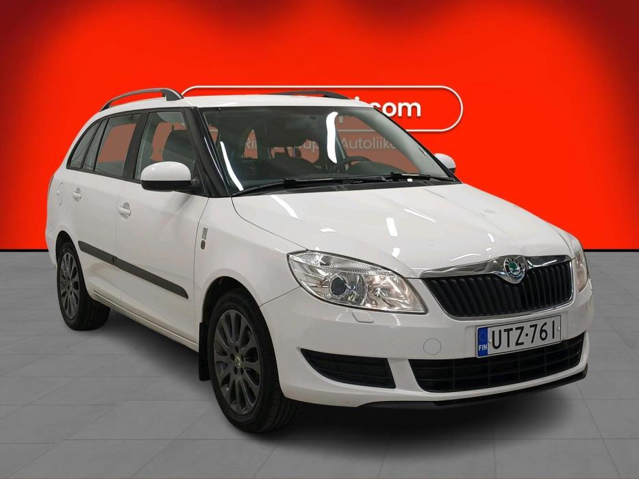 SKODA Fabia 2012