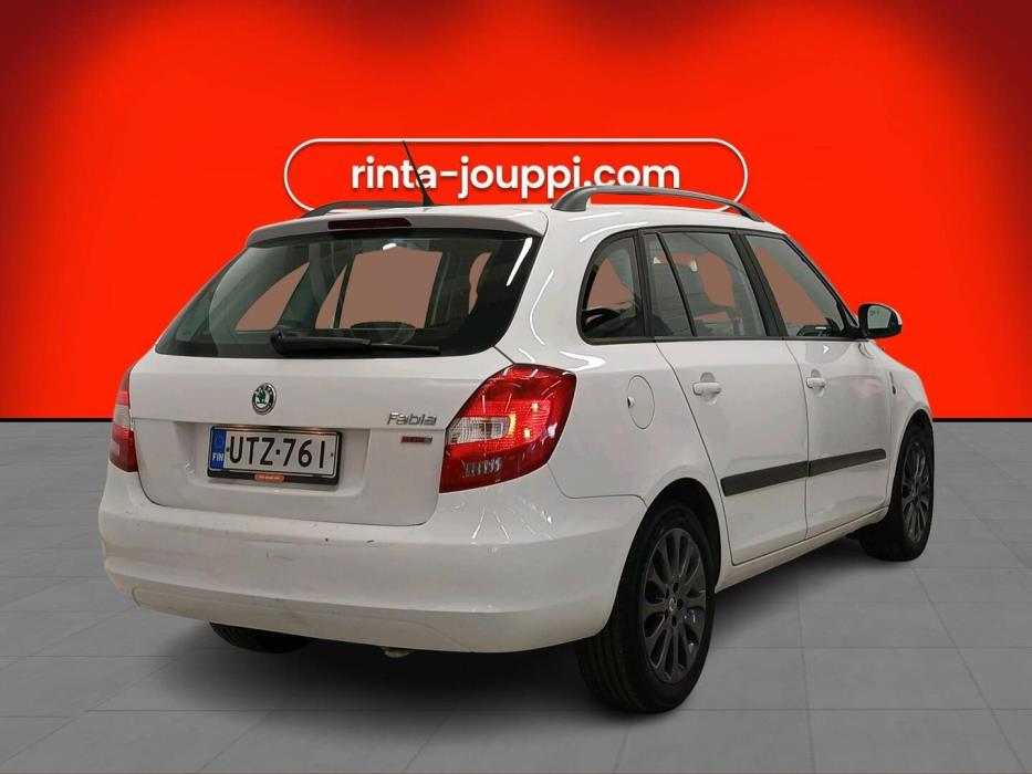SKODA Fabia 2012