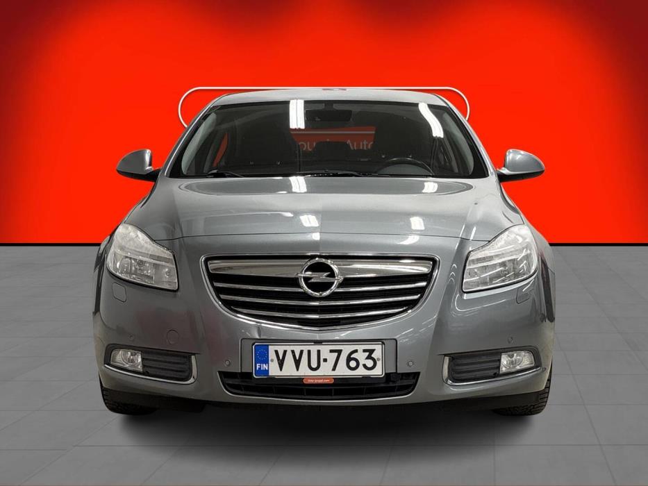 OPEL Insignia 2011