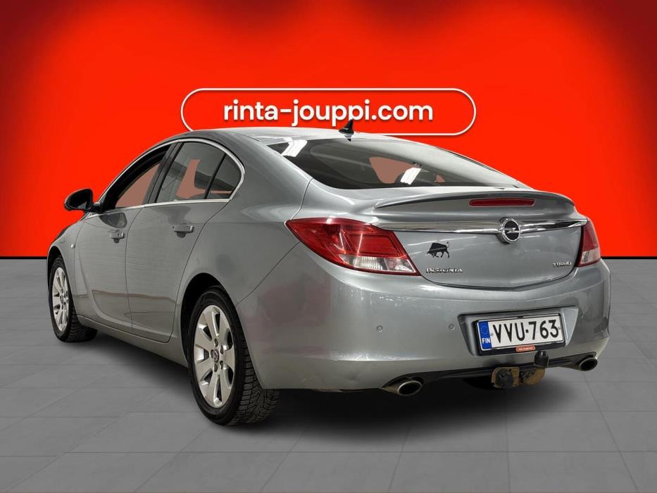 OPEL Insignia 2011