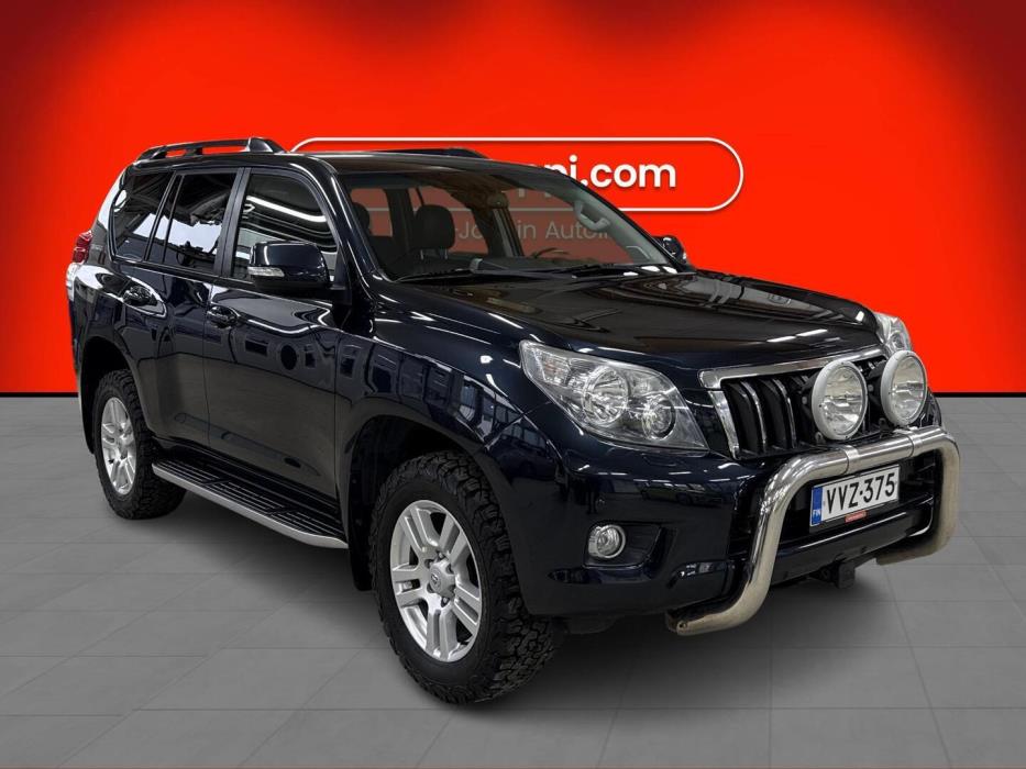 TOYOTA Land Cruiser 2011