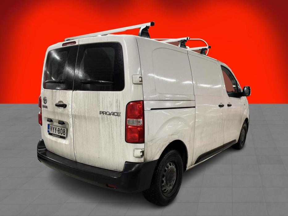 TOYOTA Proace 2016