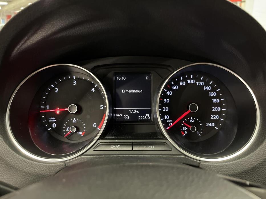 VOLKSWAGEN Polo 2017