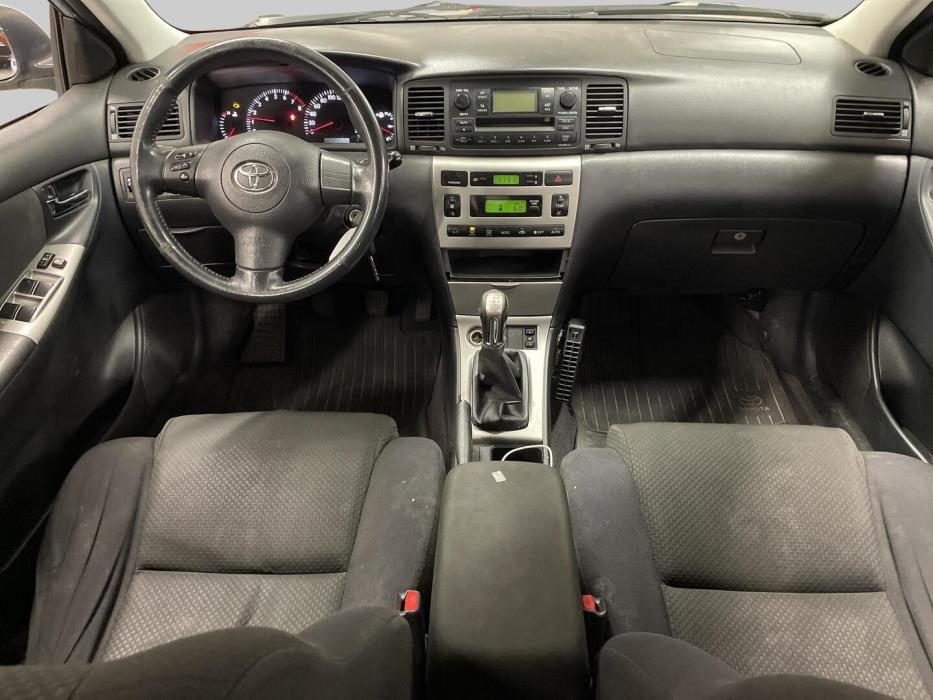 TOYOTA Corolla 2005