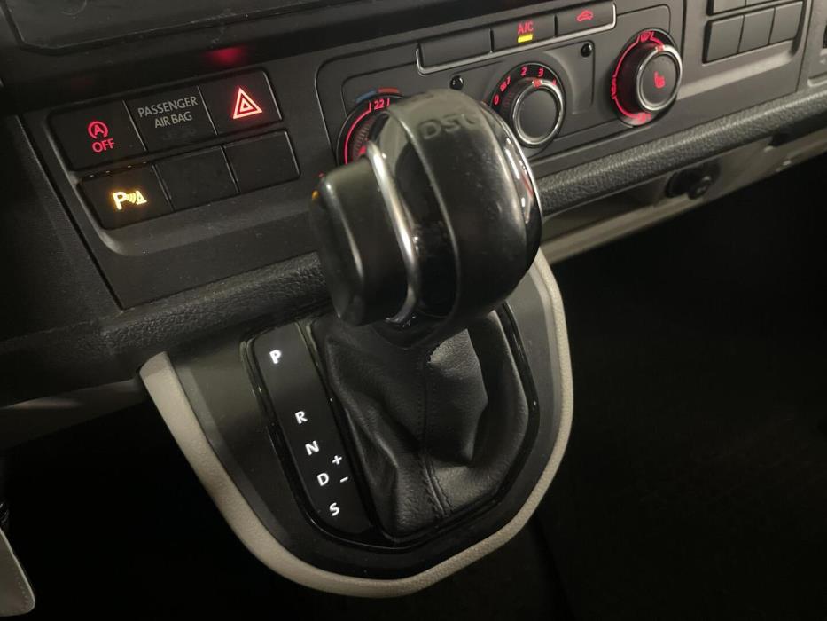 VOLKSWAGEN Transporter 2018