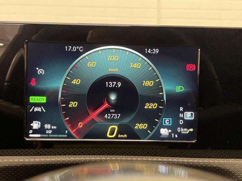 MERCEDES-BENZ CLA 2021