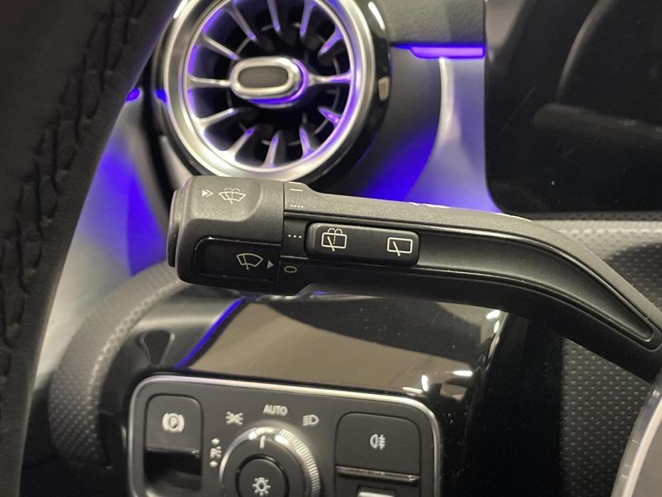 MERCEDES-BENZ CLA 2021