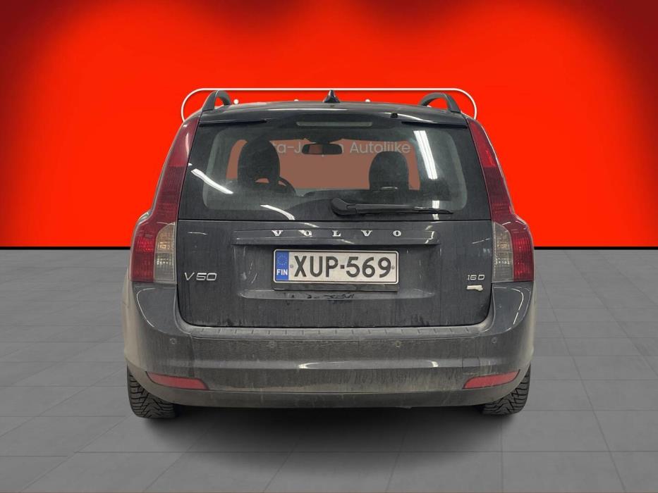 VOLVO V50 2009