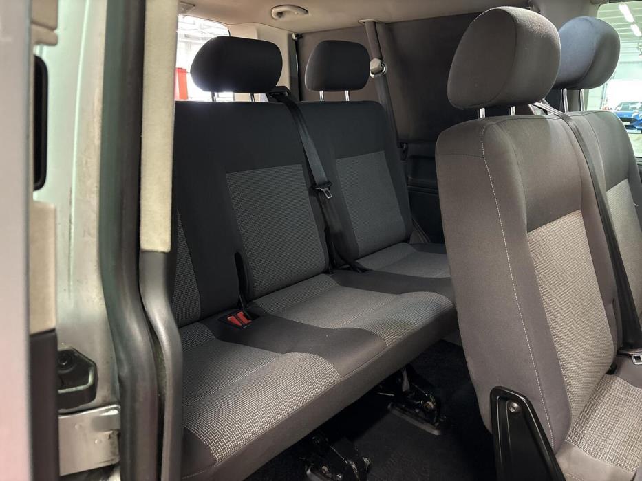 VOLKSWAGEN Caravelle 2010