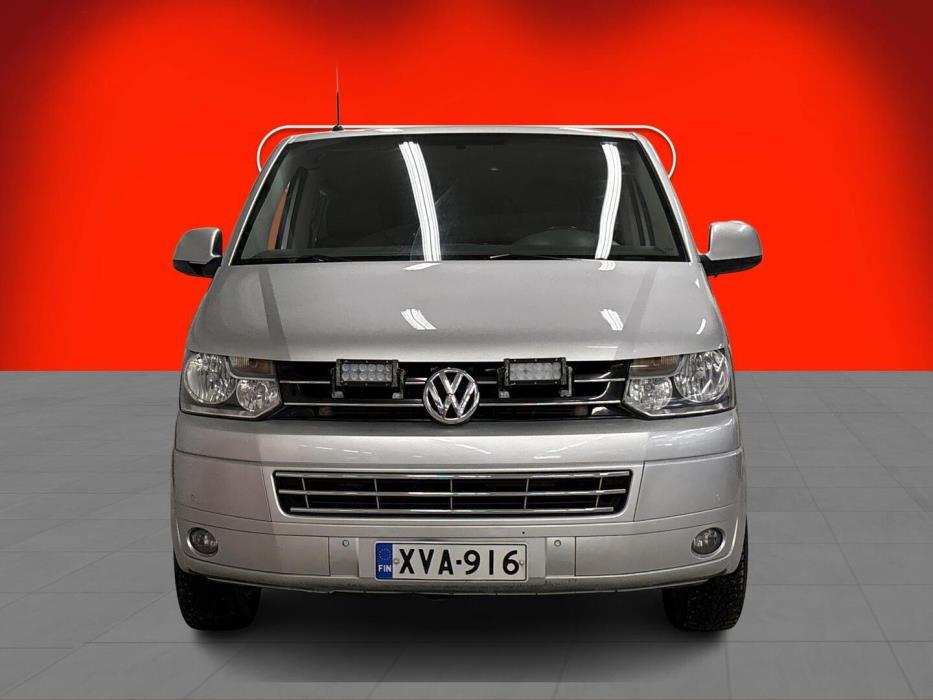 VOLKSWAGEN Caravelle 2010