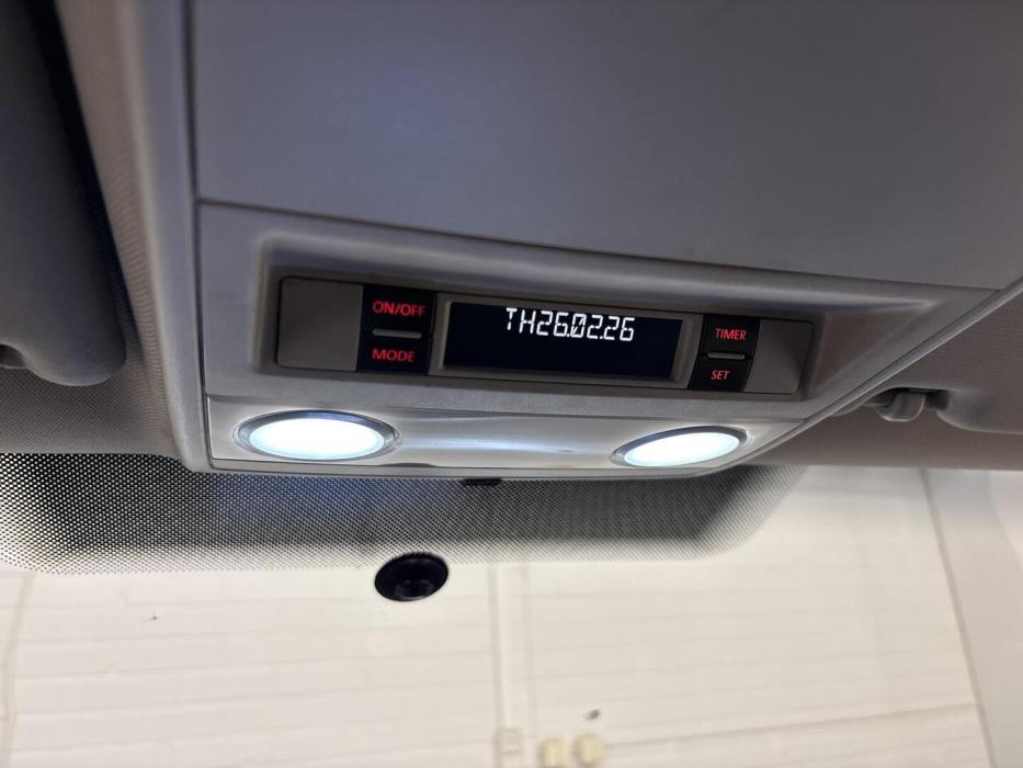 VOLKSWAGEN Caravelle 2010