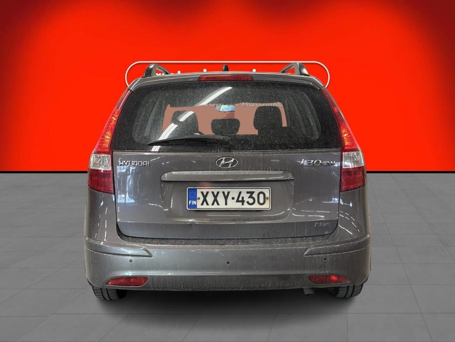HYUNDAI i30 2011