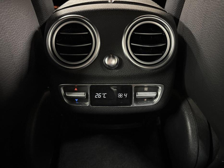 MERCEDES-BENZ C 2015