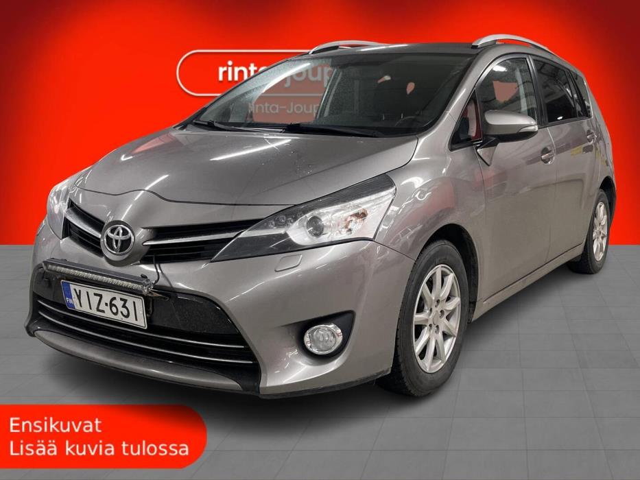 TOYOTA Verso 2015