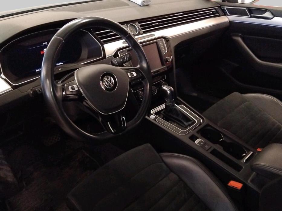 VOLKSWAGEN Passat 2016