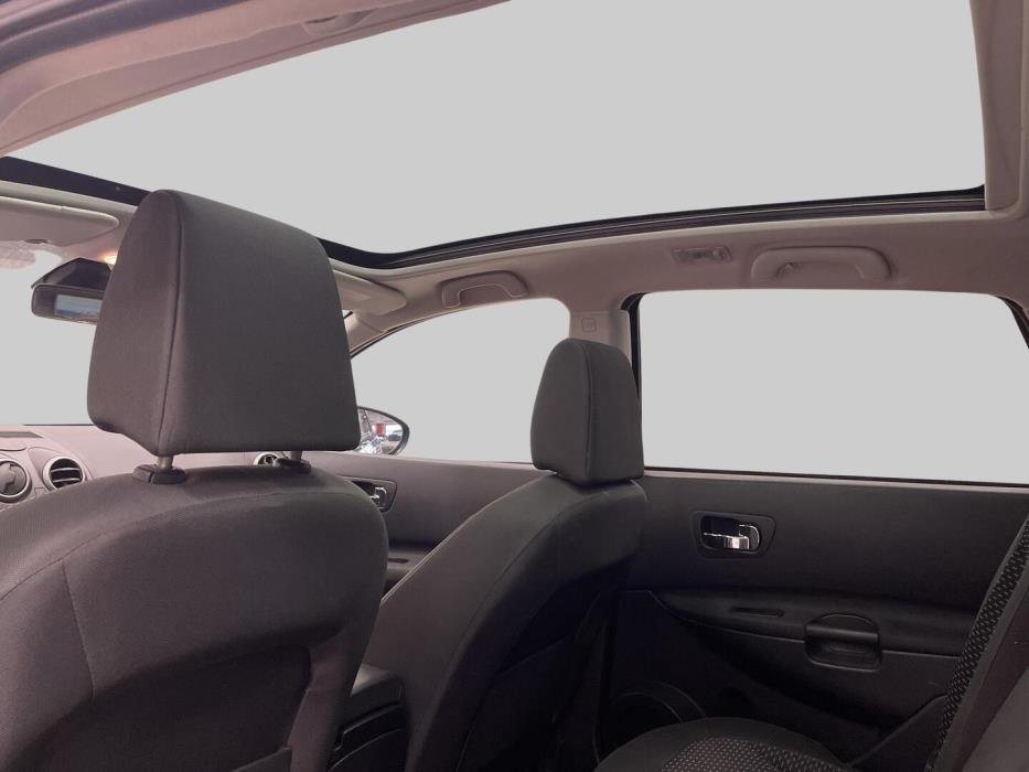 NISSAN Qashqai+2 2010