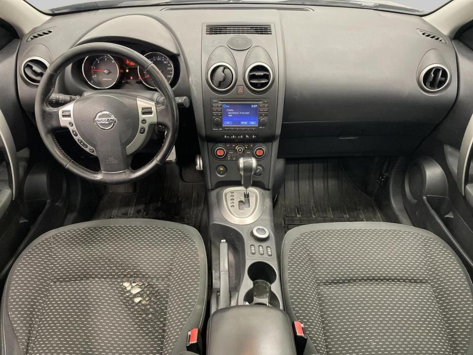 NISSAN Qashqai+2 2010