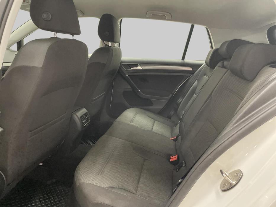 VOLKSWAGEN Golf 2018