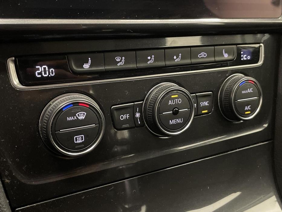 VOLKSWAGEN Golf 2018