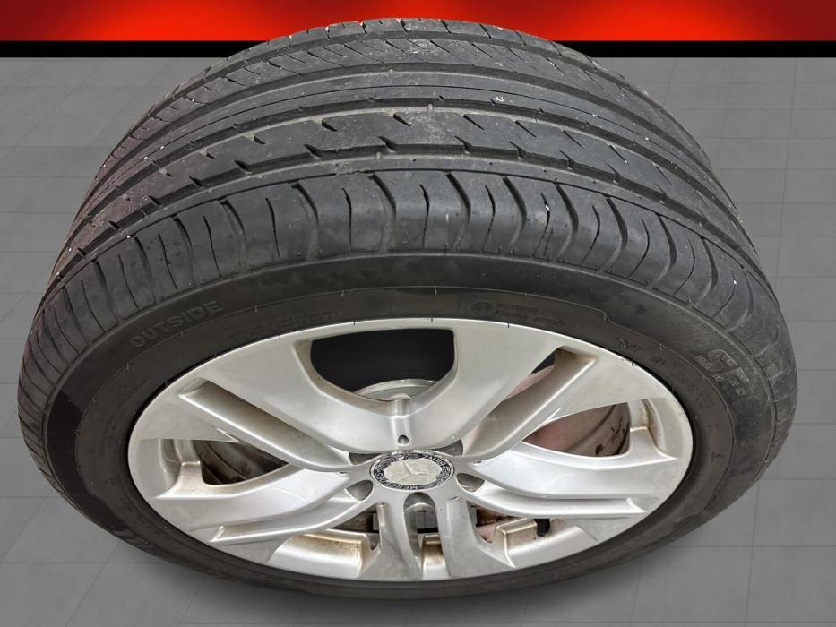 MERCEDES-BENZ E 2010