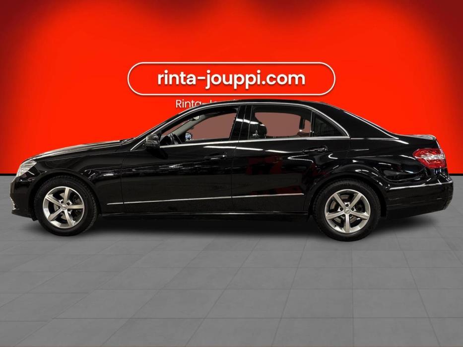 MERCEDES-BENZ E 2010