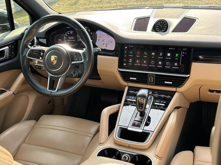 PORSCHE Cayenne 2022