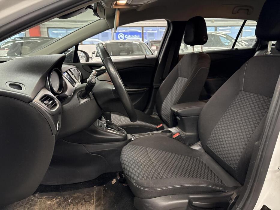 OPEL Astra 2022