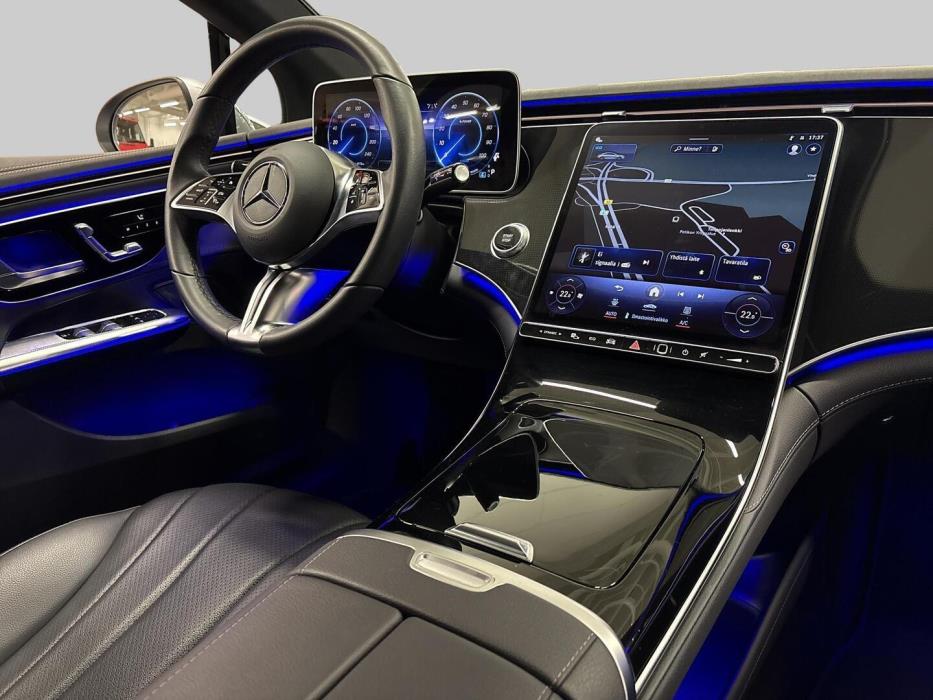 MERCEDES-BENZ EQE 2025