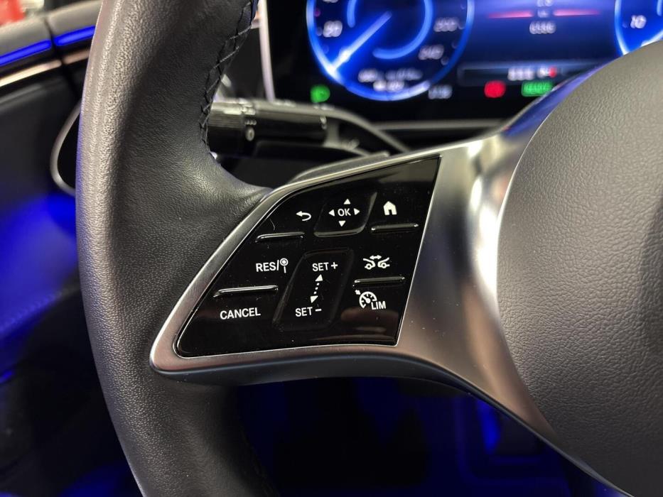 MERCEDES-BENZ EQE 2025