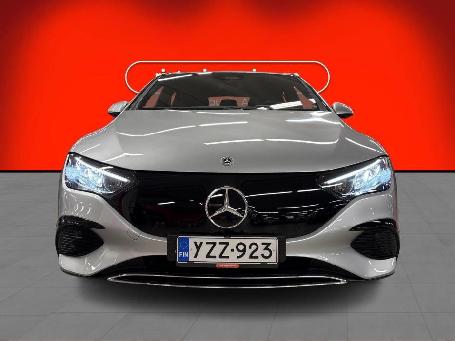 MERCEDES-BENZ EQE 2025