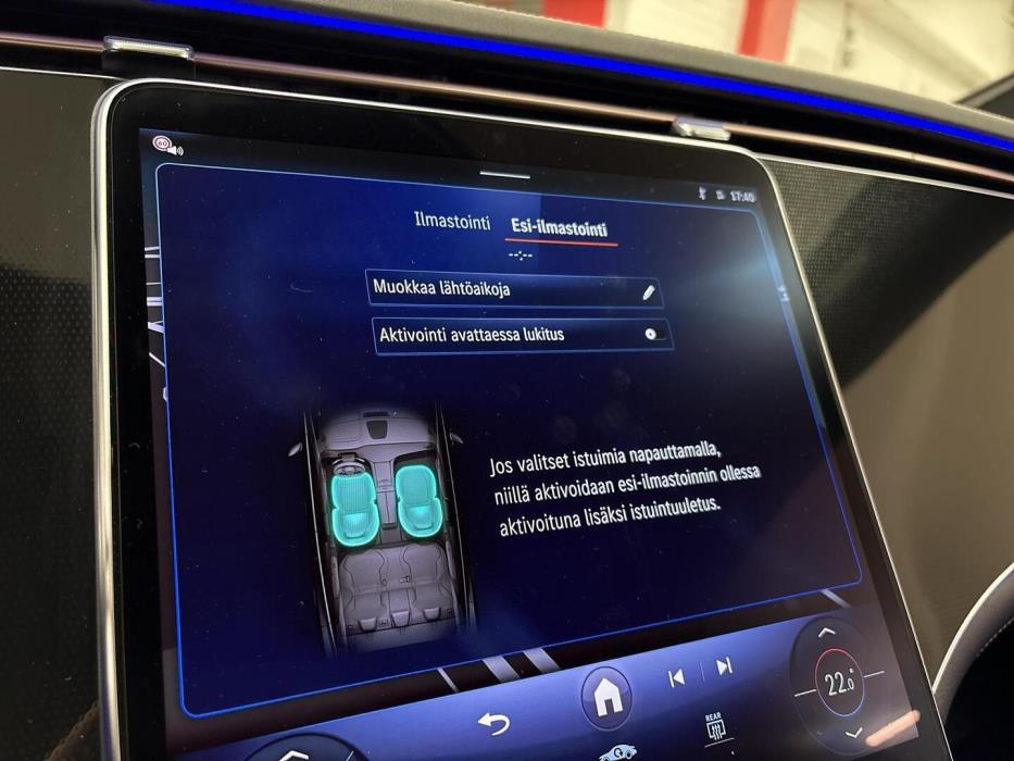 MERCEDES-BENZ EQE 2025