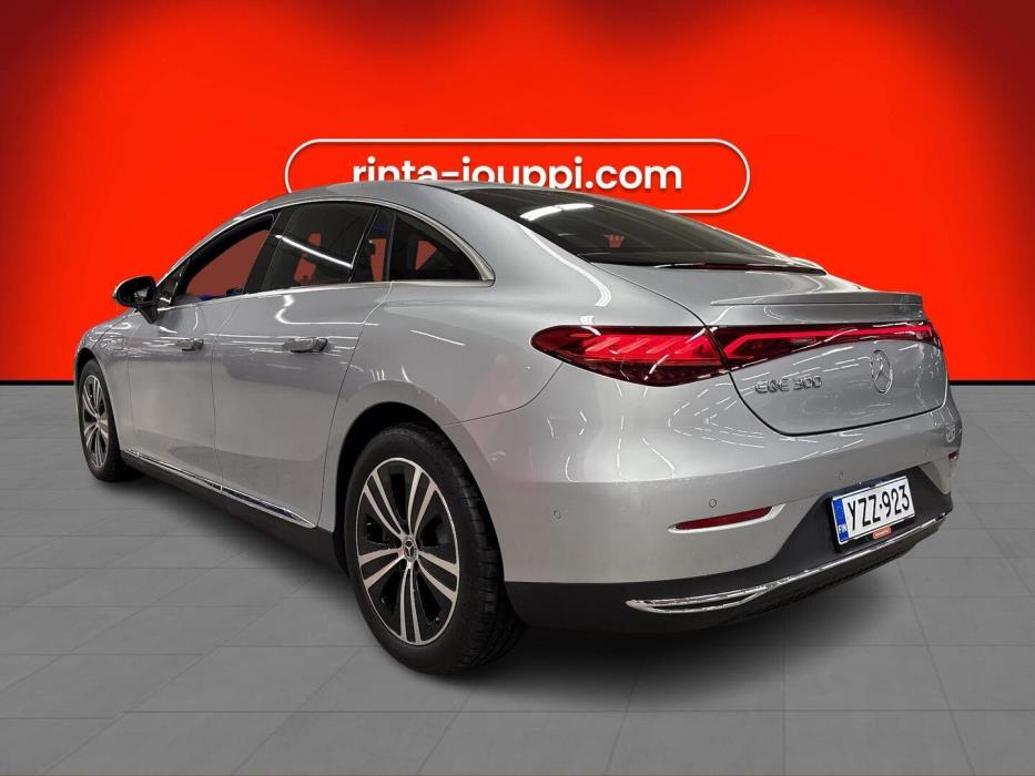 MERCEDES-BENZ EQE 2025