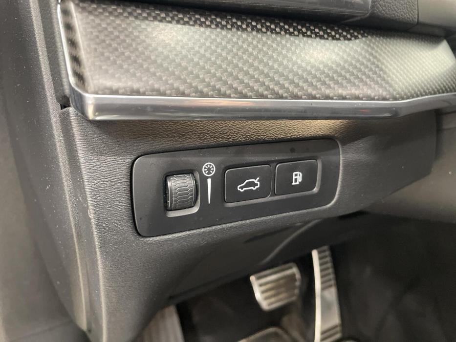 VOLVO XC90 2019
