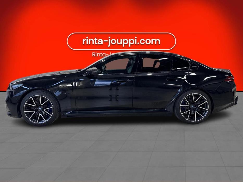 BMW M5 2025