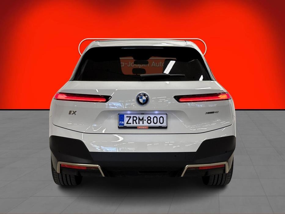 BMW IX 2022