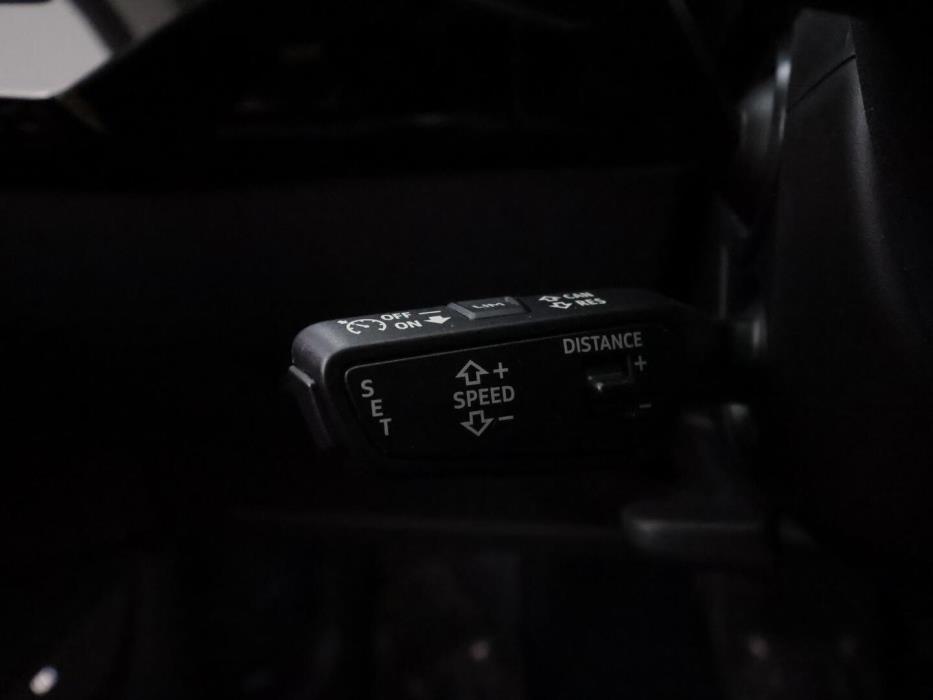 AUDI E-TRON 2022