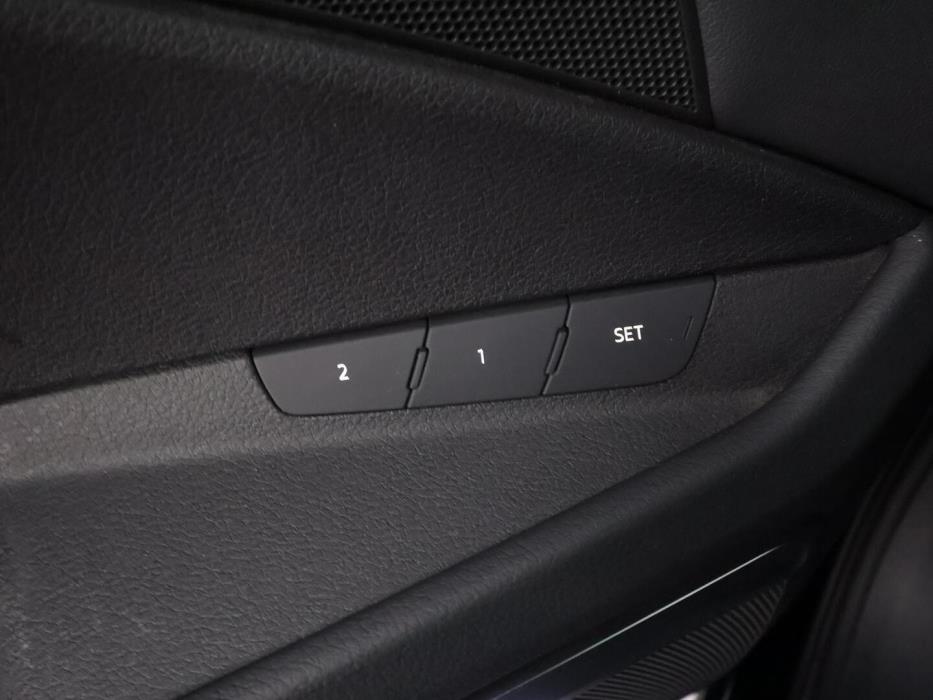 AUDI E-TRON 2022