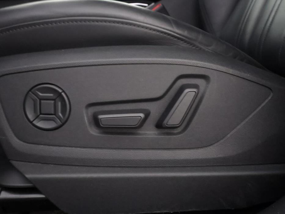 AUDI E-TRON 2022