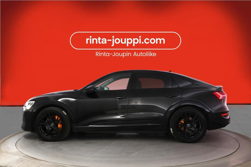 AUDI E-TRON 2022