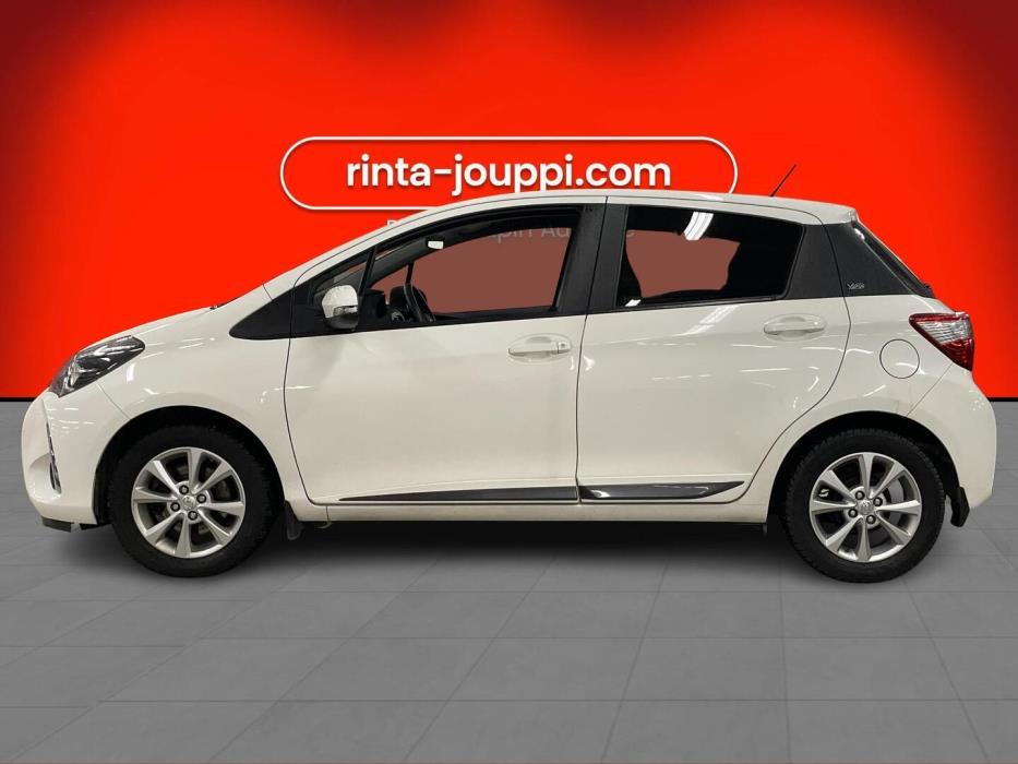 TOYOTA Yaris 2019