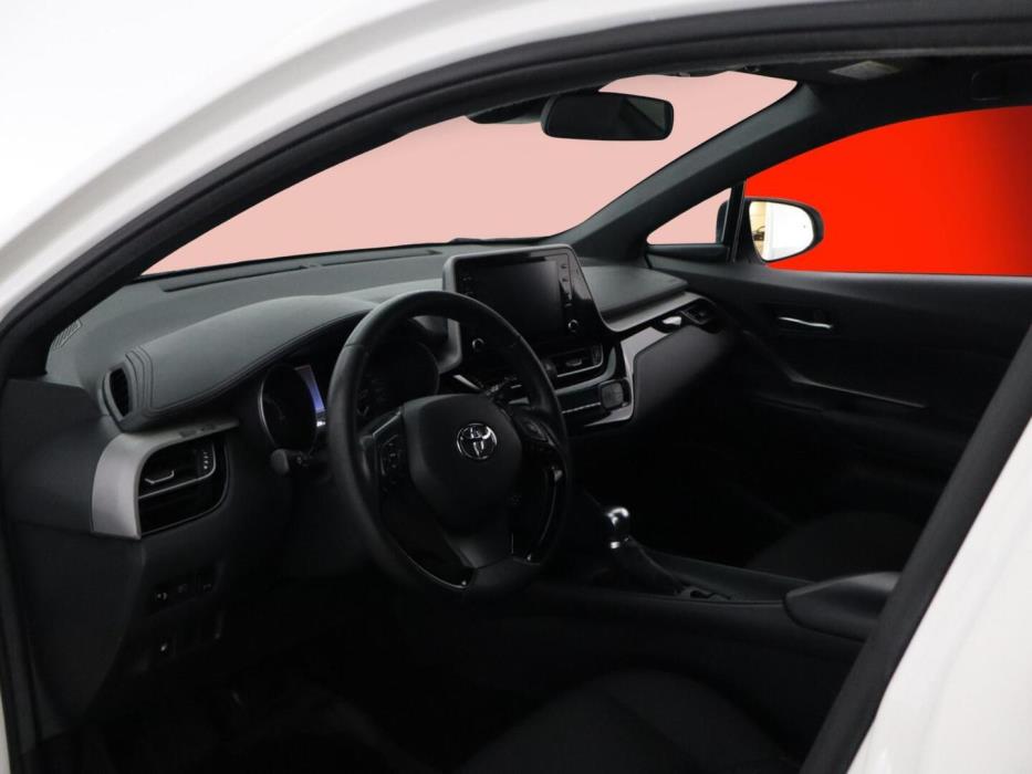 TOYOTA C-HR 2021