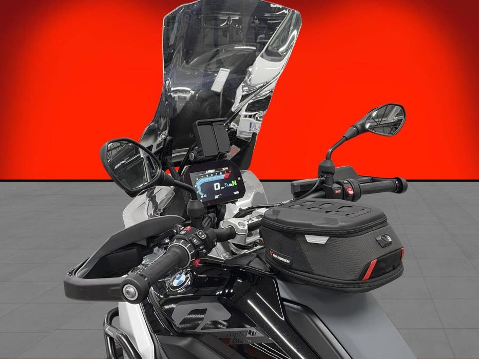 BMW R 2025