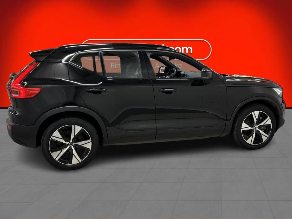 VOLVO XC40 2022