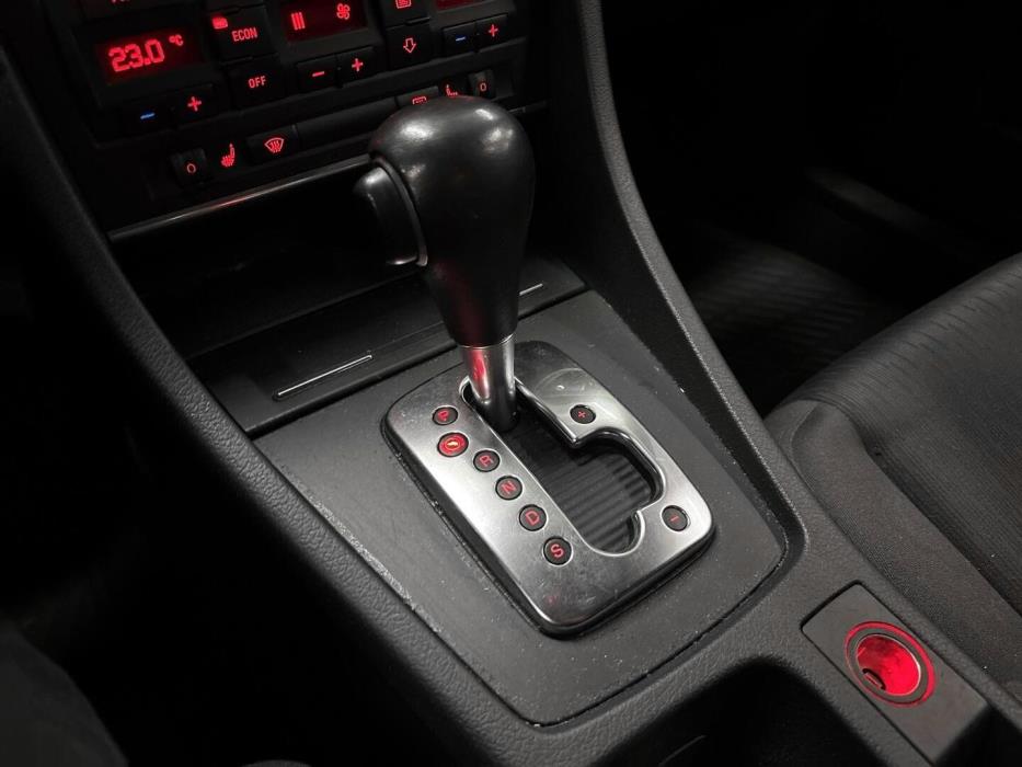 AUDI A4 2005