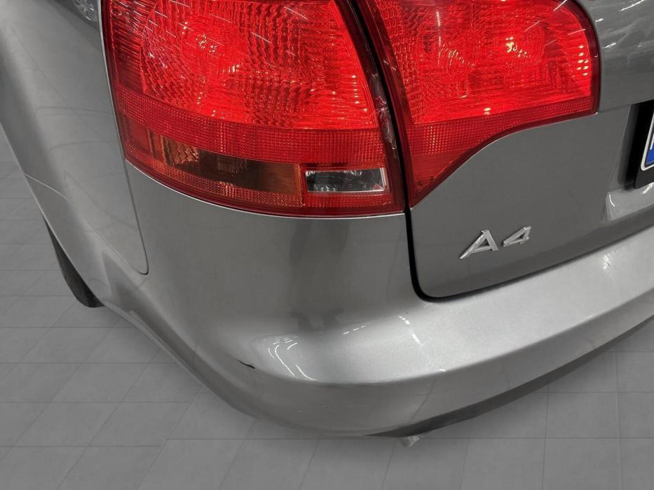 AUDI A4 2005