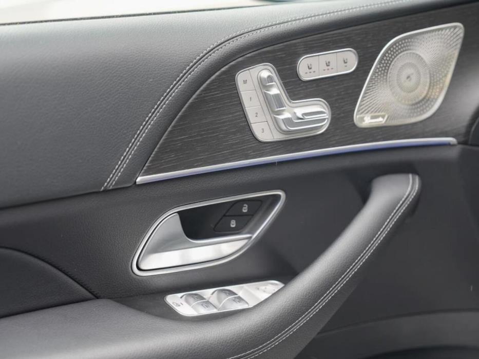 MERCEDES-BENZ GLE 2024